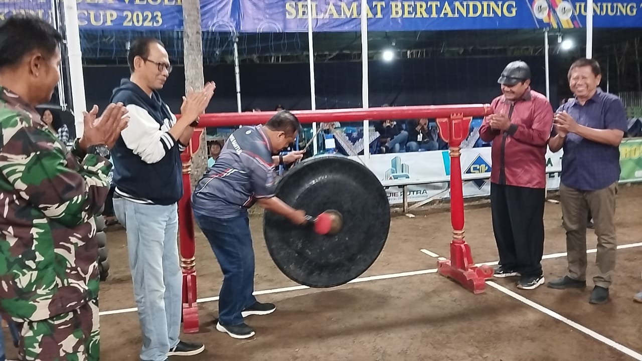 Buka Turnamen Bola Volley Butuh Kidul Cup, Wakil Bupati Berharap Bola Volley Bantul Makin Maju