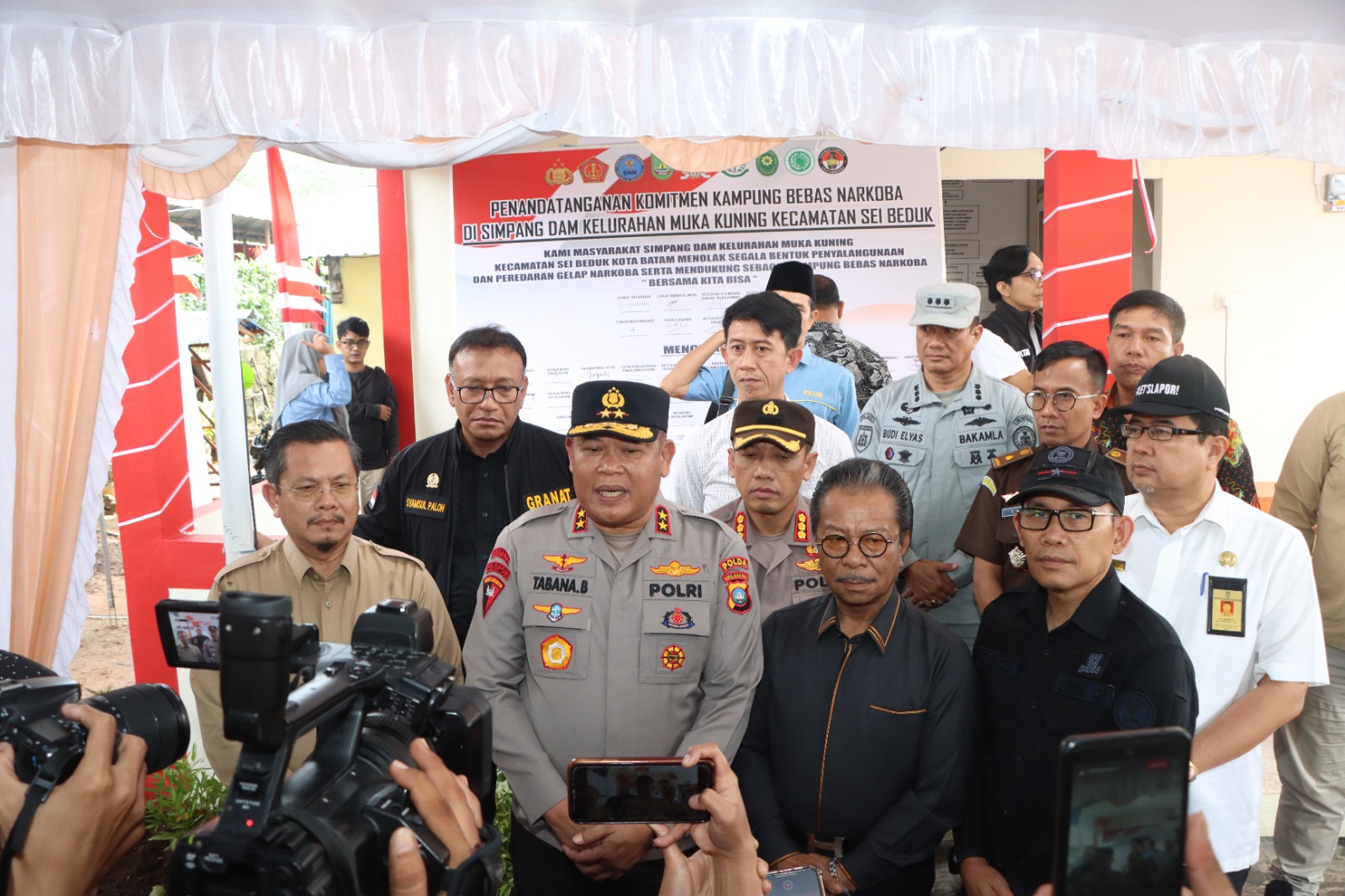 Peresmian Pos Pam dan Launching Kampung Bebas Narkoba di Simpang Dam Kota Batam