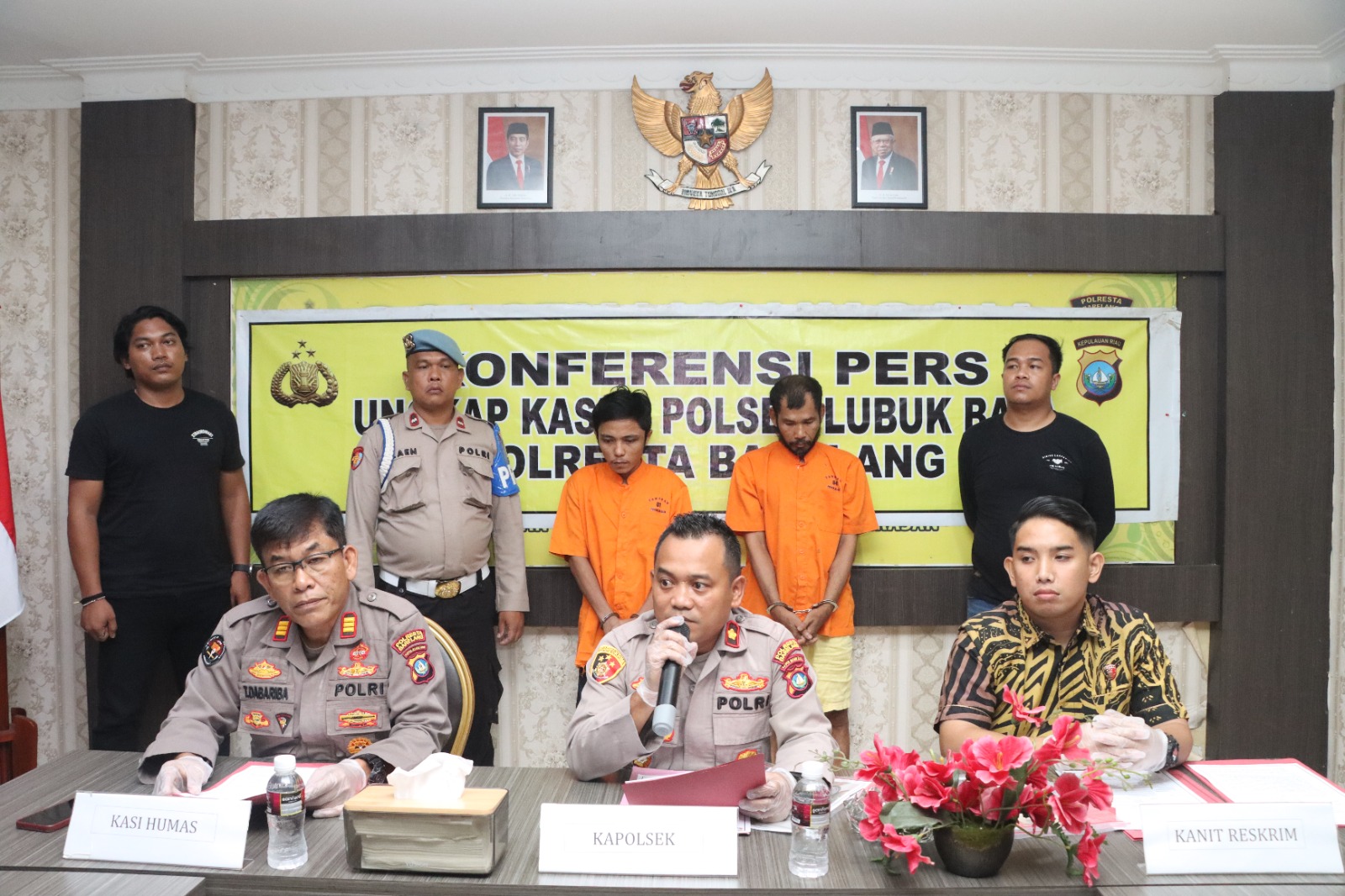 Kapolsek Lubuk Baja Gelar Konferensi Pers Ungkap 2 Pelaku Curanmor Spesialis Motor Trail dan Matic