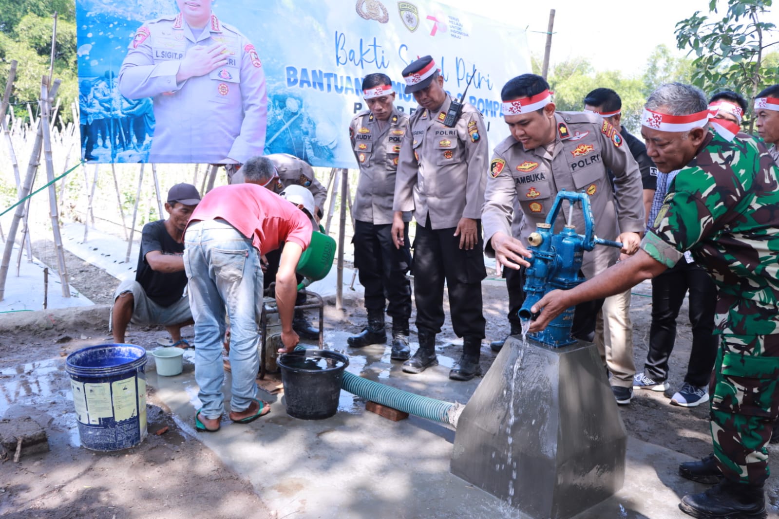 Antisipasi Dampak El Nino, Polres Kediri Beri Bantuan Pompa Air Untuk Warga Gurah