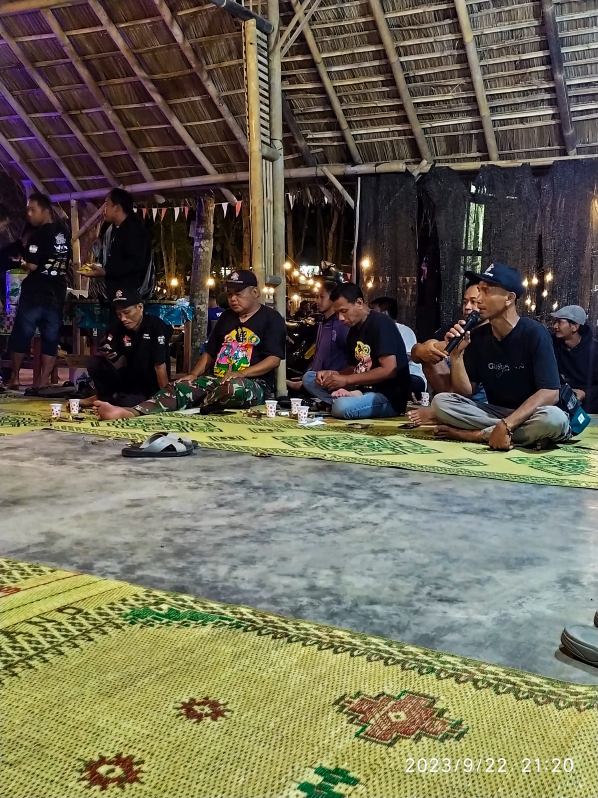 Komunitas Super Carry Club Indonesia Gelar Kopi Darat di Beteng Mataram