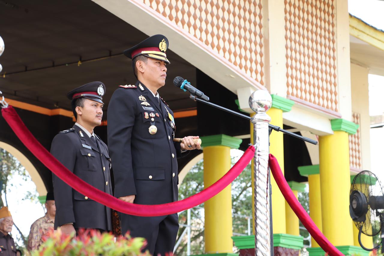 Kapolres Inhil Pimpin Upacara Hari Pahlawan