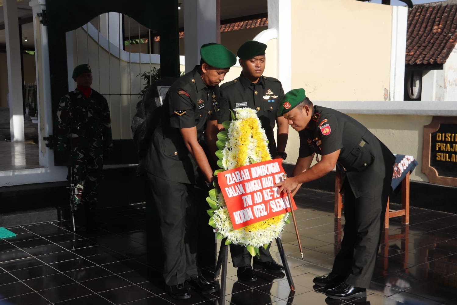 Kodim 0732/Sleman Peringati Hari Juang TNI AD Dengan Ziarah Rombongan di TMP Dr Wahidin Soedirohoesodo