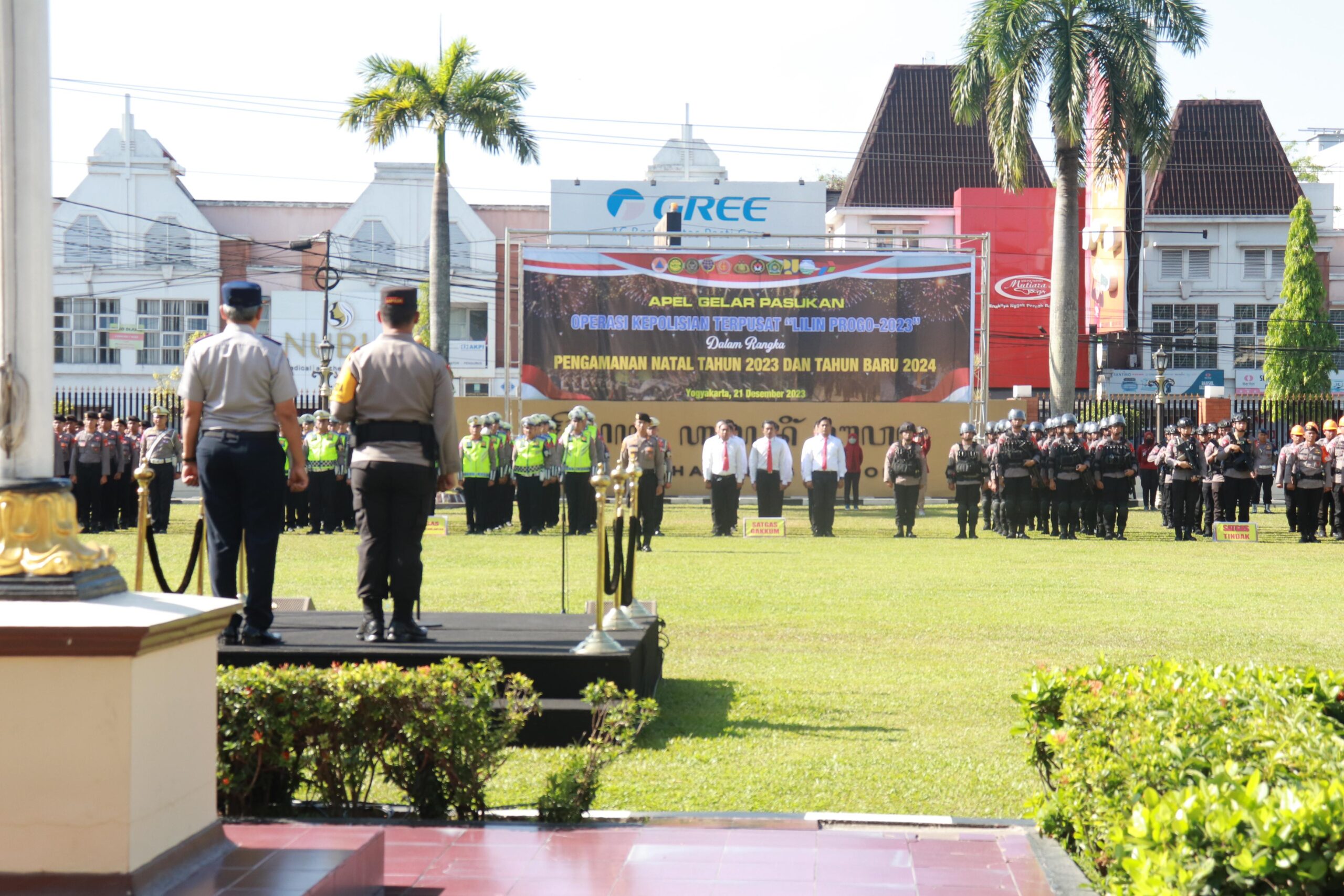 Jelang Nataru, Polda DIY Laksanakan Apel Gelar Pasukan Ops Lilin Progo 2023