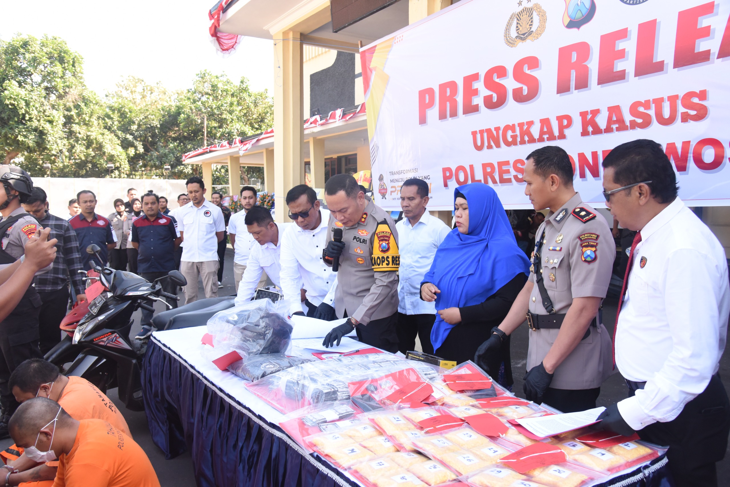 Polres Bondowoso Berhasil Amankan Tersangka Jual Beli Senjata Api Ilegal Secara Online